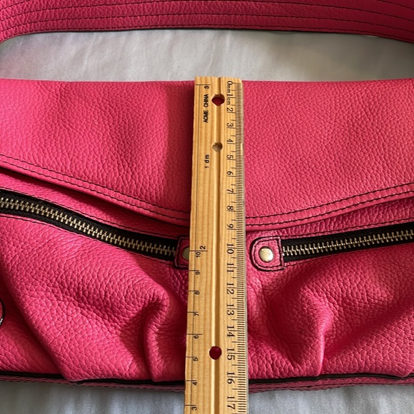 Danier Leather Shoulder Bag Bubblegum Pink - Picture 7 of 8